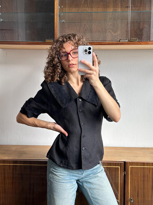 Vintage linen blouse in black with floral embroidery