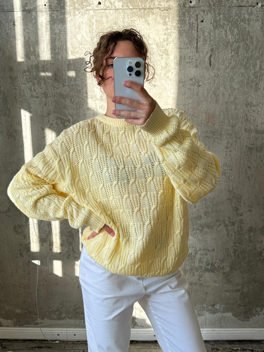 Vintage cute 'chick' knitted sweater in yellow