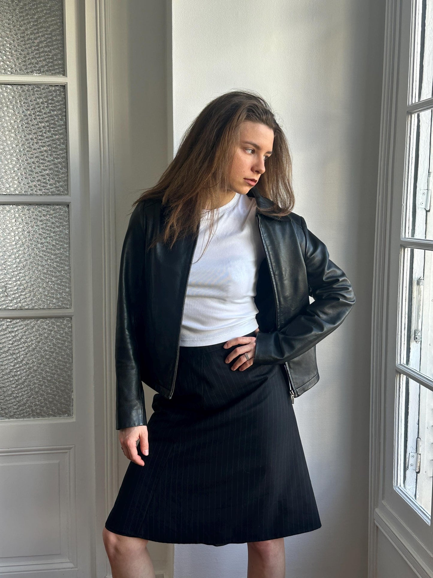 Vintage 90s Slim-Fitted Leather Jacket In Black
