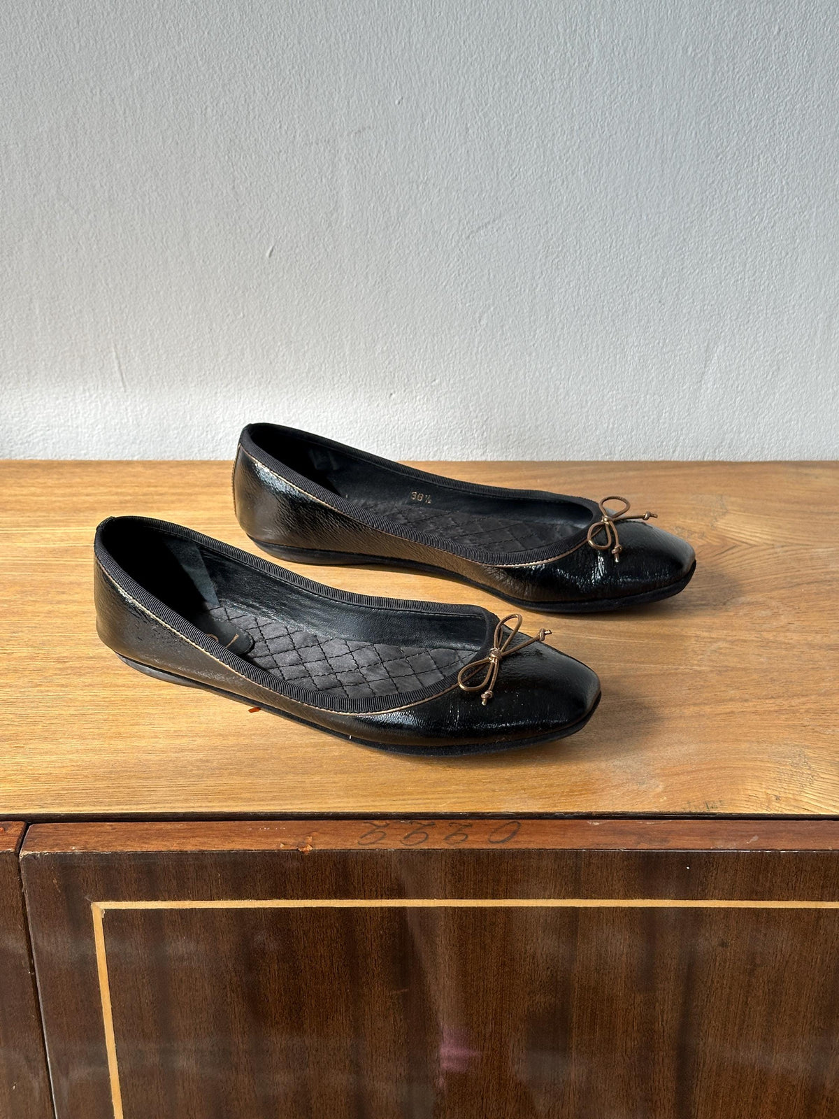 Vintage YSL Dark Brown Patent Ballet Flats | Yves Saint Laurent Bow Flats I US 6.5