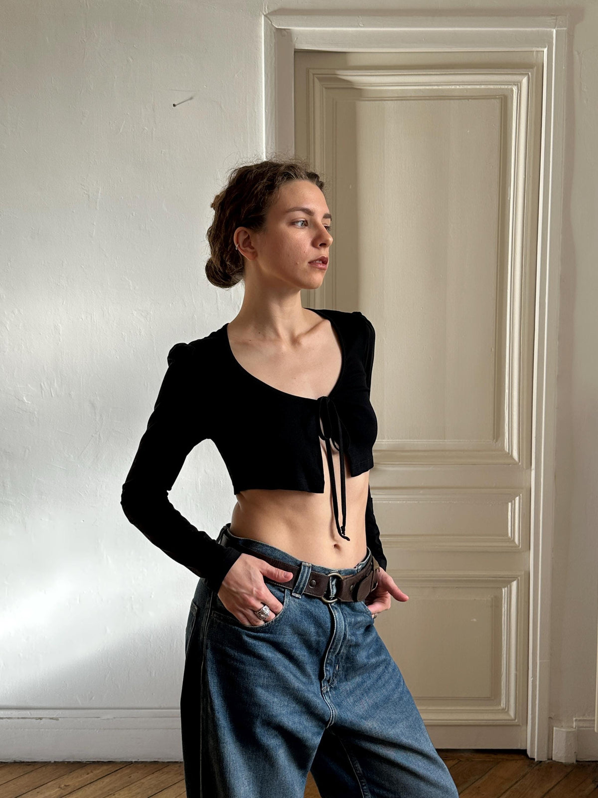Vintage Cop Copine Cropped Knit Cardigan in Black