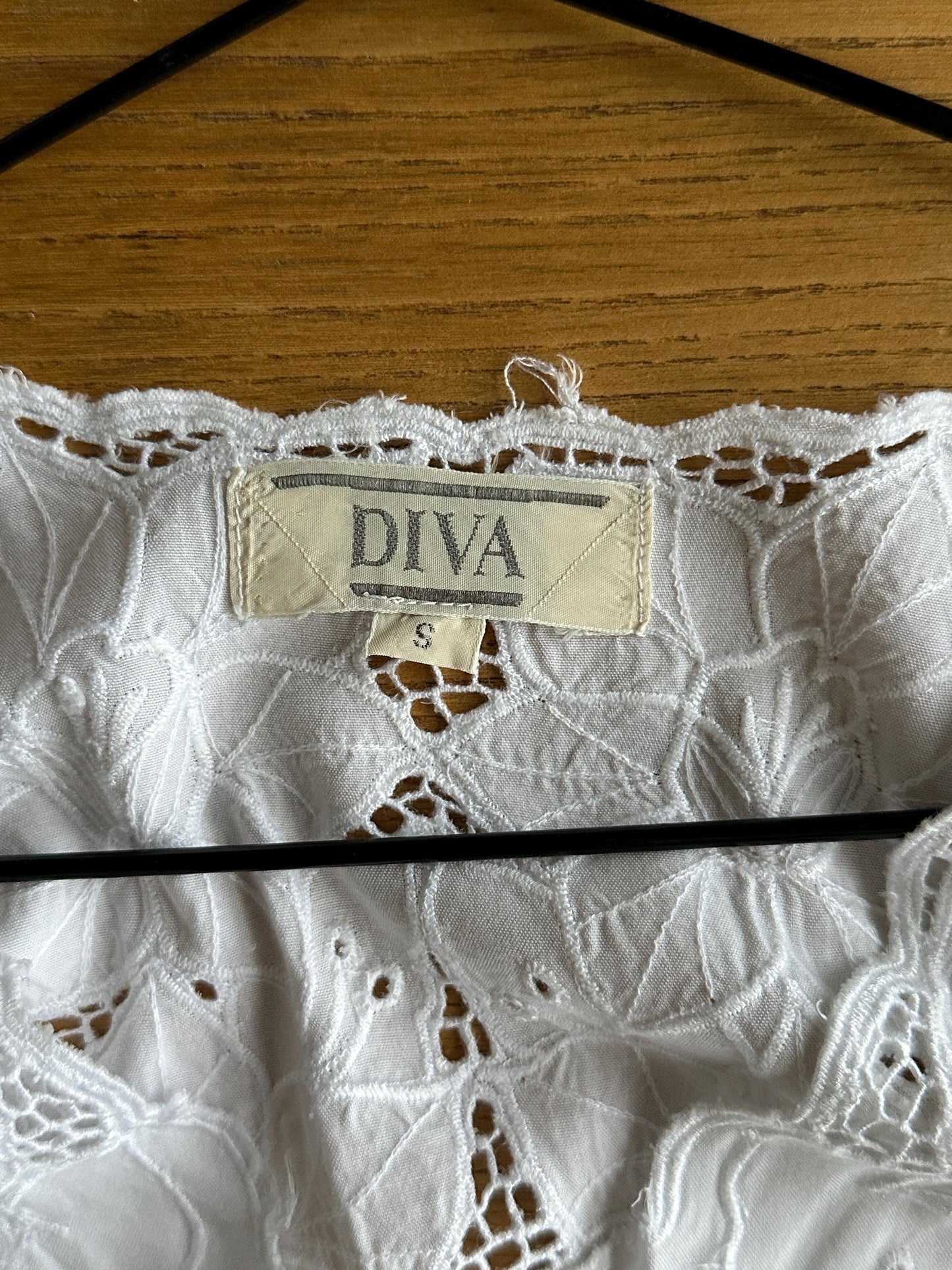 Vintage White Cotton Cutwork Floral Lace Top