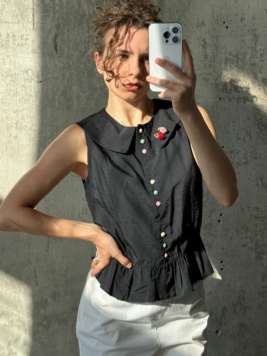 Vintage y2k summer vest top in black