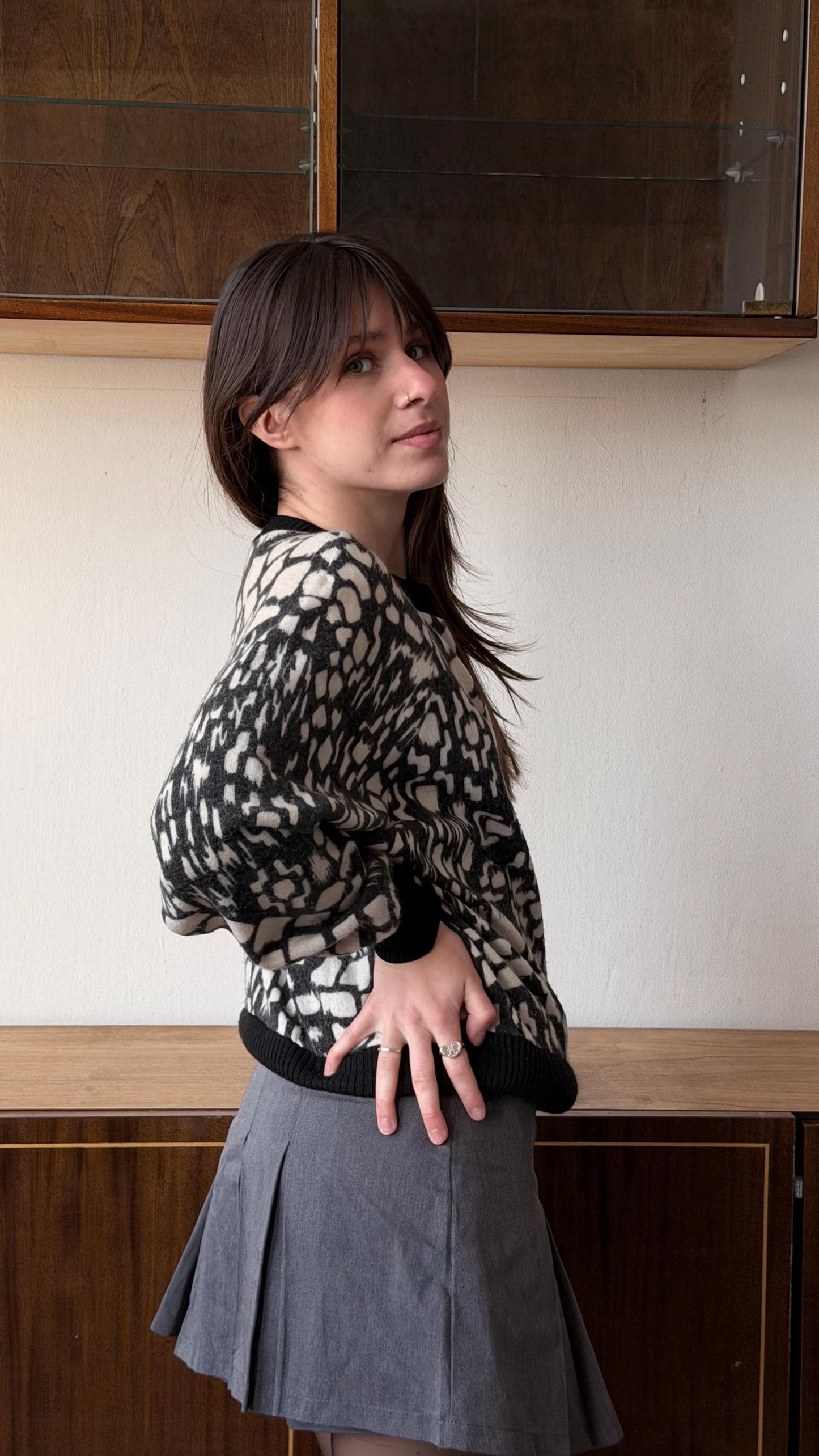 Vintage 90s Abstract Knit Sweater in Black and White