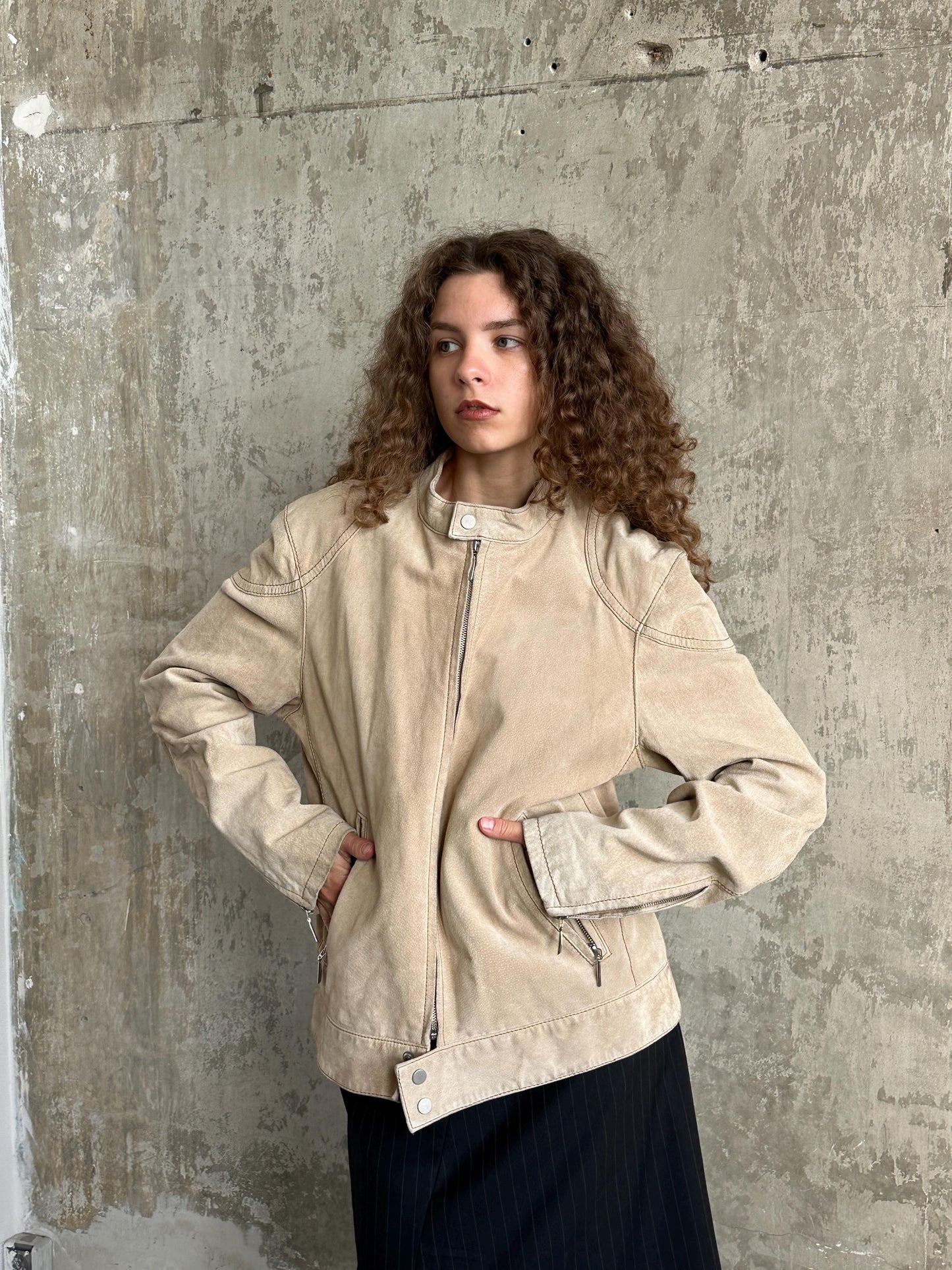 Vintage 90s Beige Suede Leather Moto Jacket