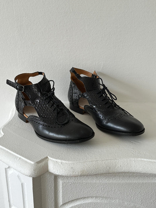 Maison Margiela Line 22 Black Leather Cut-Out Brogue Oxford Sandal in Black I US 6.5