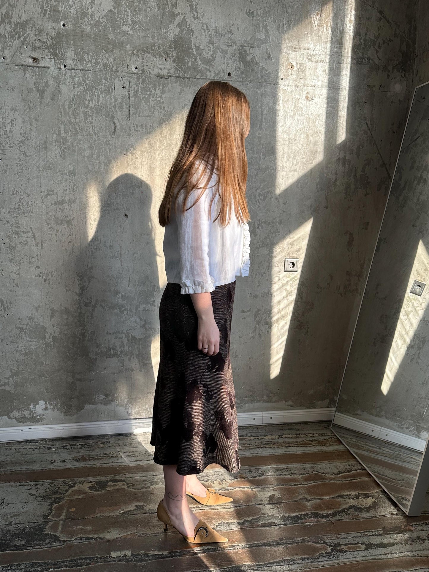 Vintage flowing maxi skirt in brown, L size