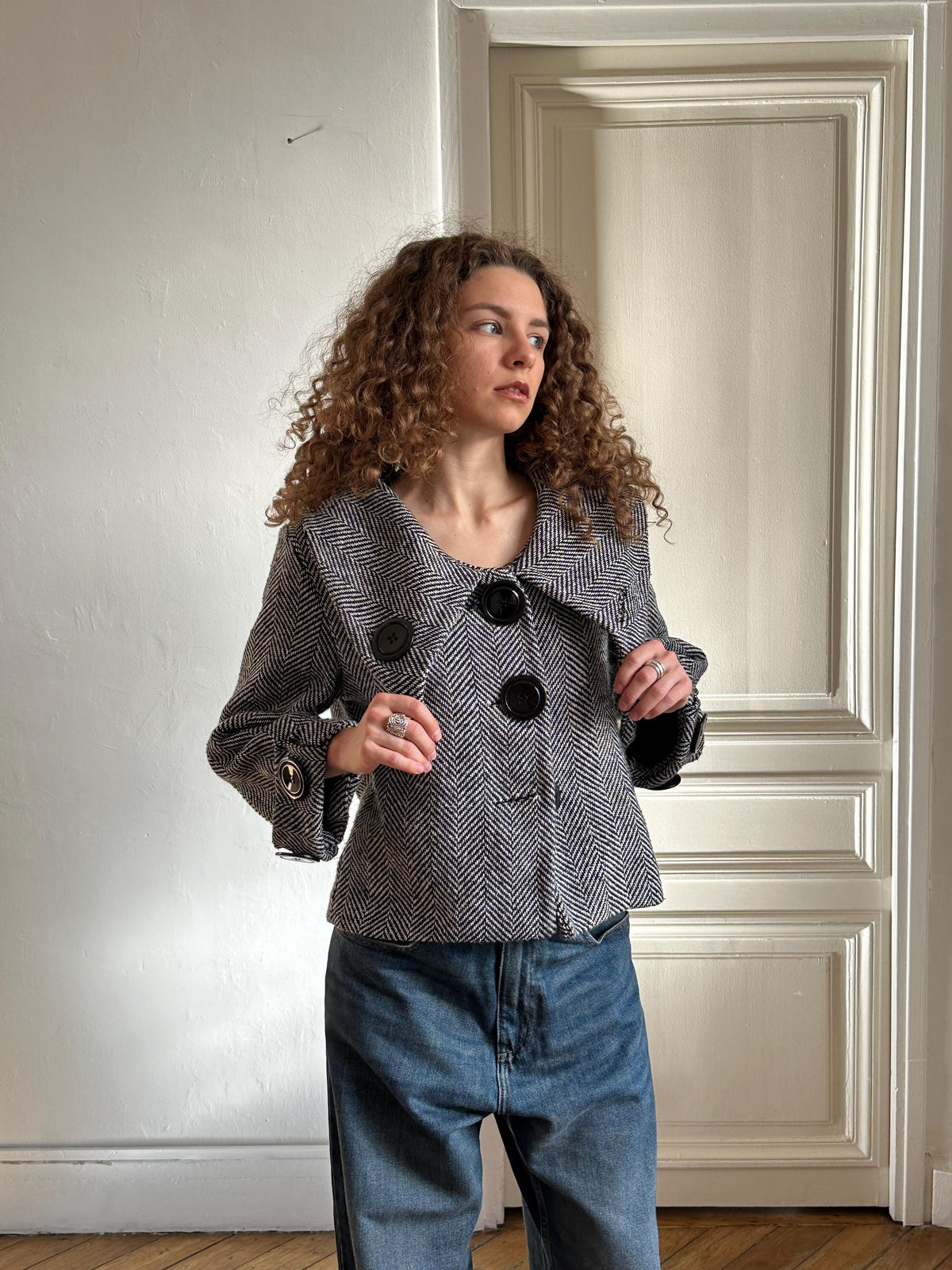 Vintage Cropped Coat with Large Collar in Black and White