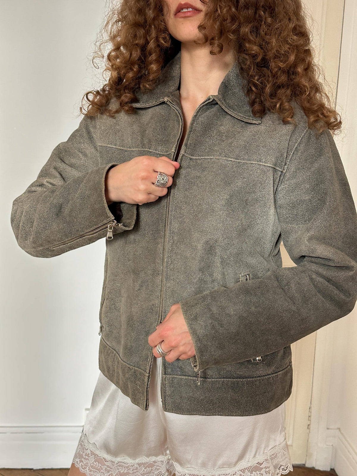 Vintage 90s Boxy Moto Leather Jacket in Grey