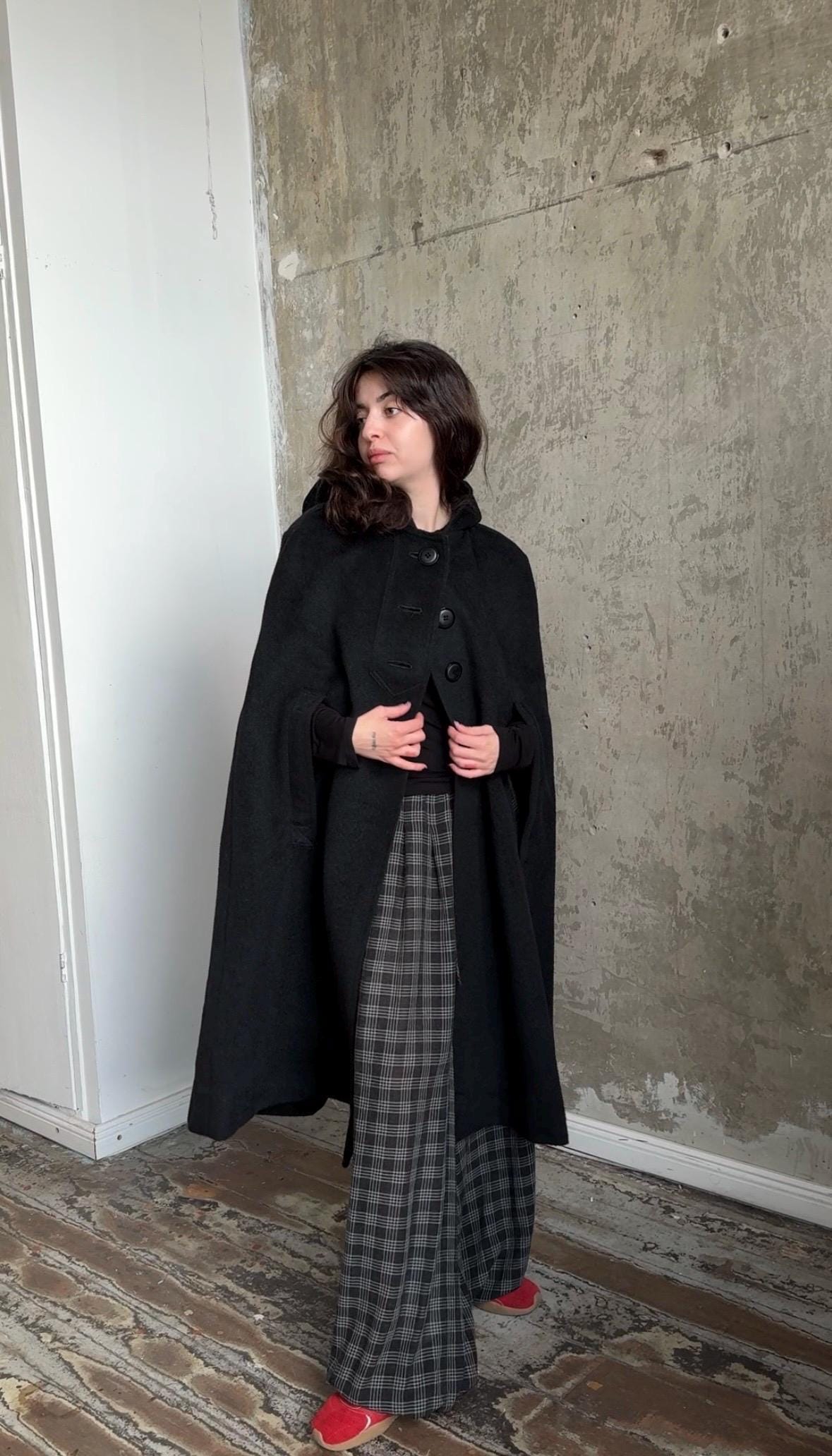 Vintage 90s Oversized Cape Coat in Black