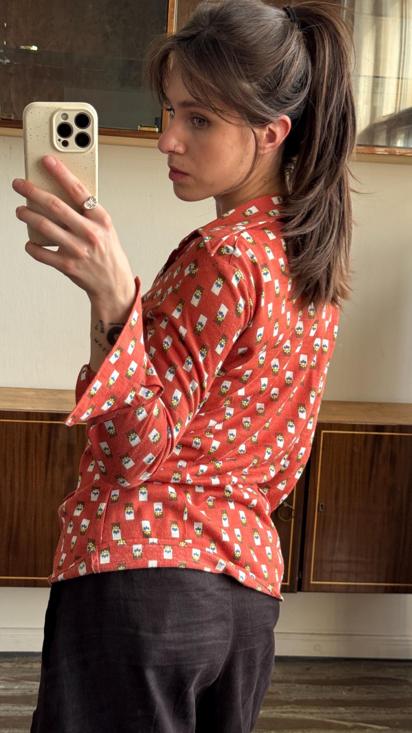 Vintage 90s patterned long sleeve blouse in red