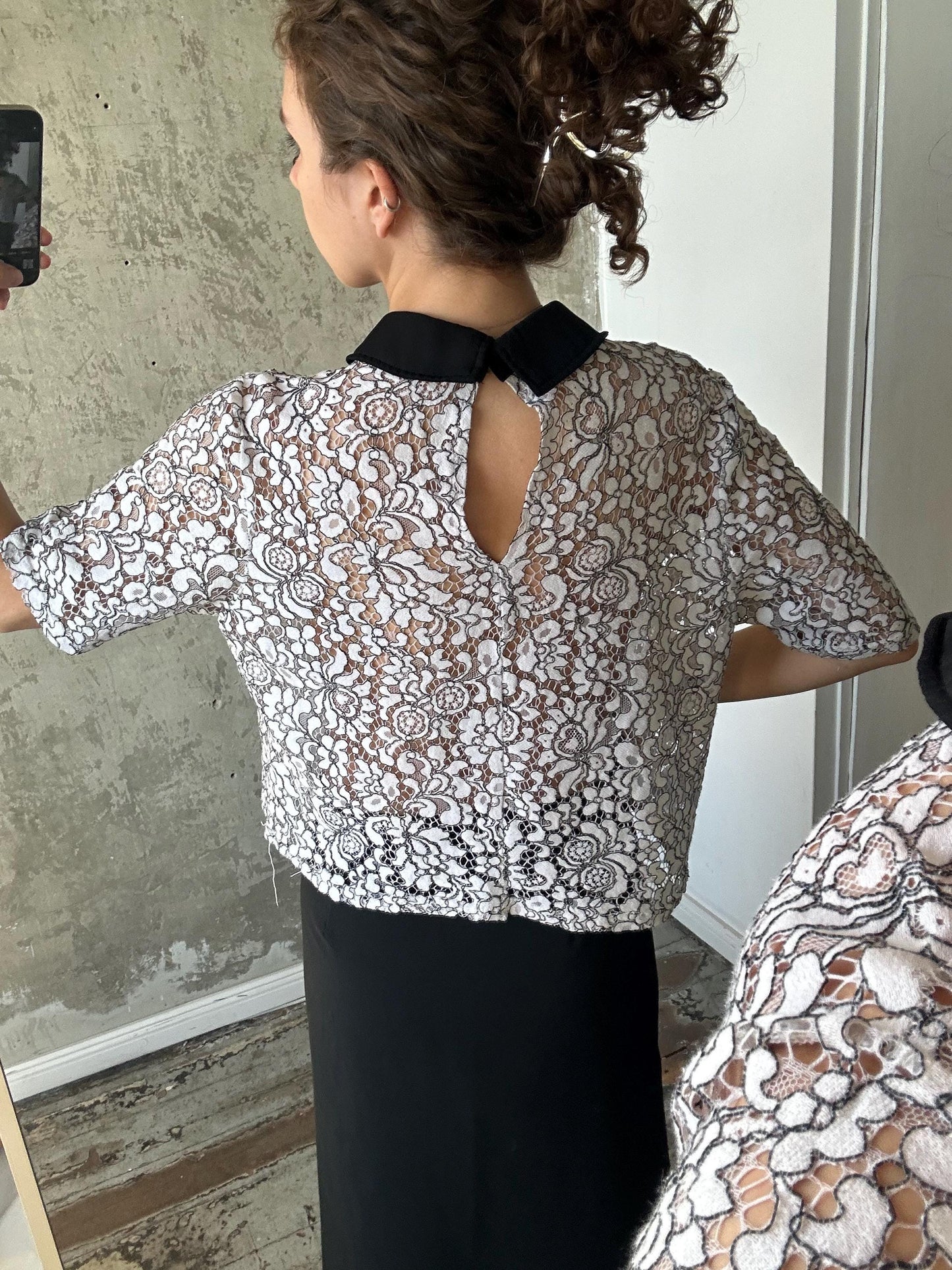 Vintage short-sleeved sheer top in black and white