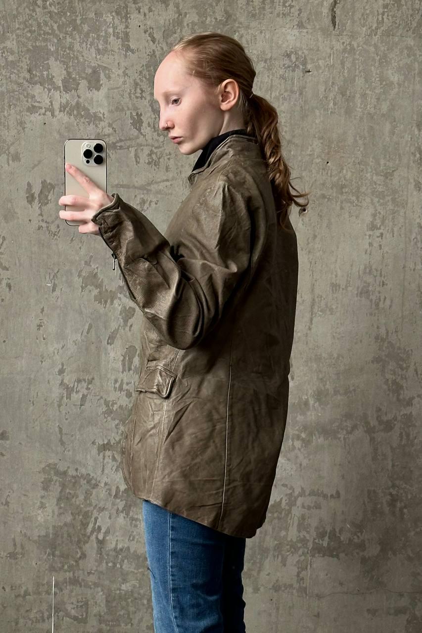 Vintage 90s leather slim fitted jacket in beige (Copy)