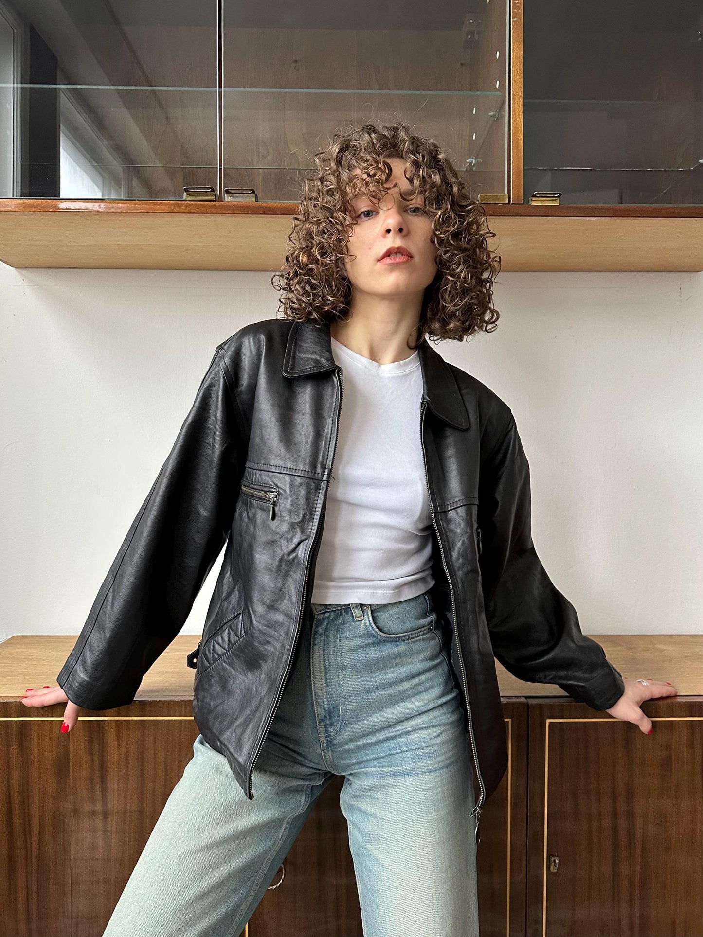 Vintage boxy leather bomber jacket in black