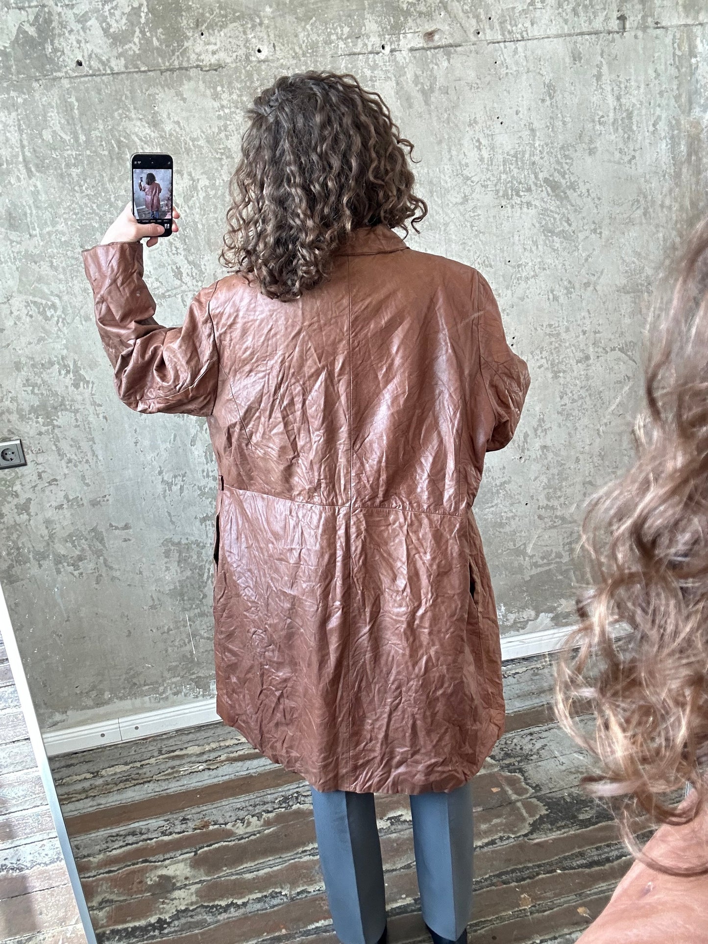 Vintage 90s genuine leather overcoat in brown
