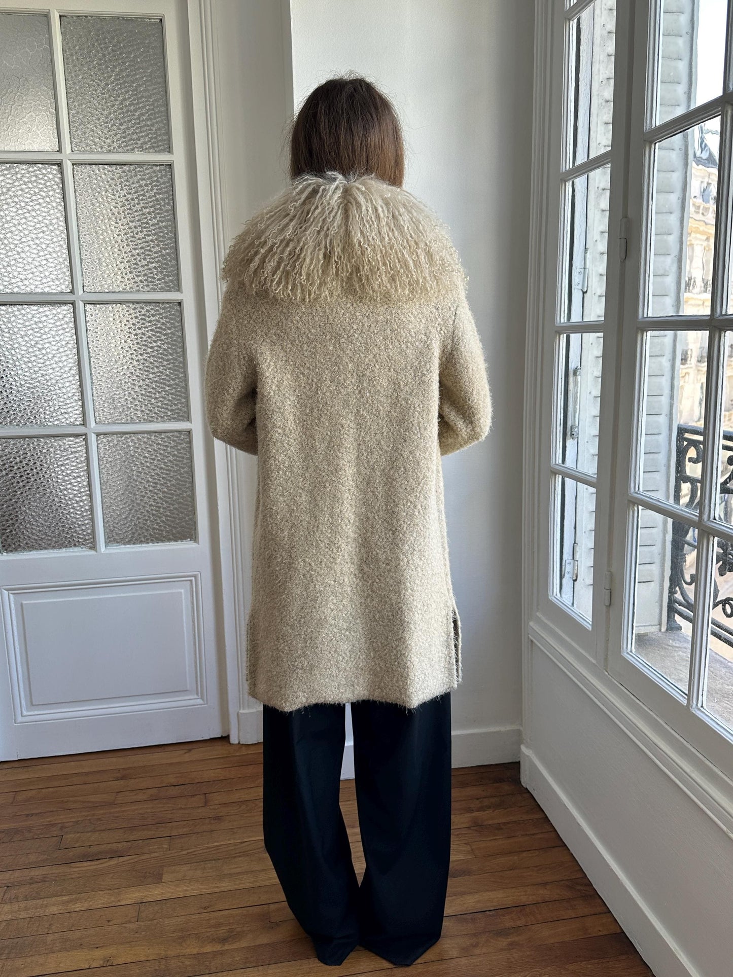 Vintage 90s Wool Coat with Voluminous Lamb Fur Collar in Beige