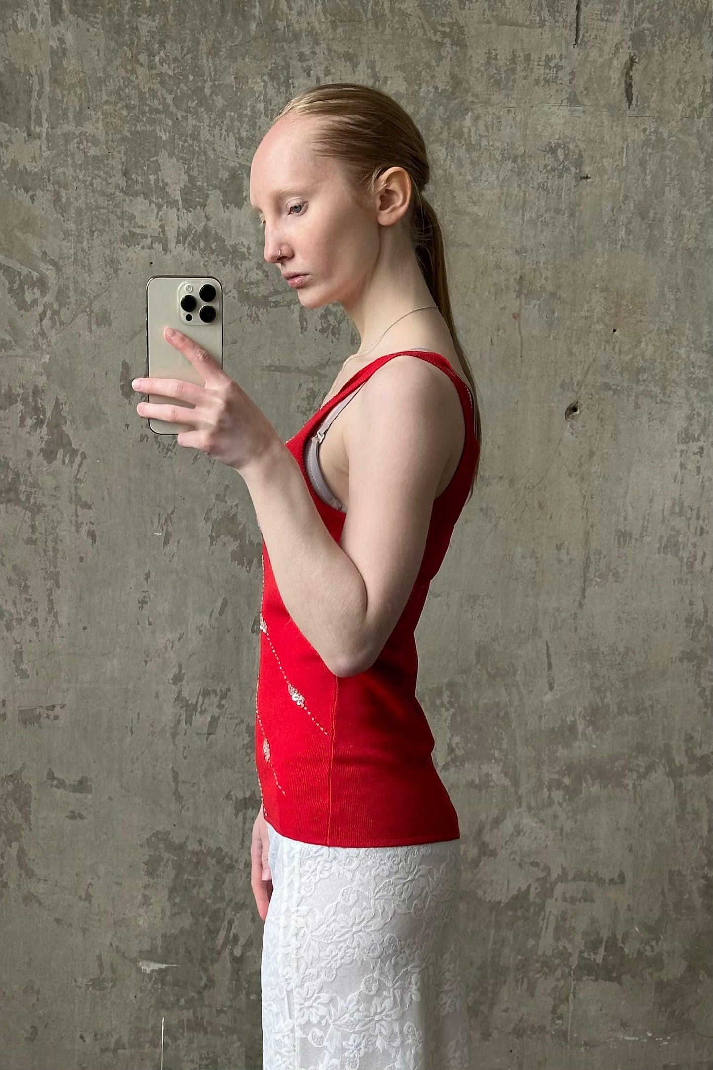 Vintage slim-fit long cotton tank top in red