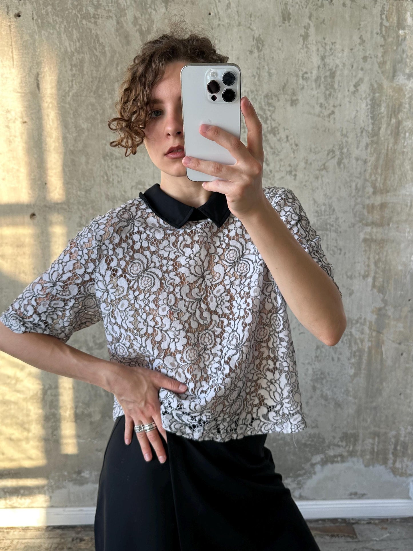 Vintage short-sleeved sheer top in black and white