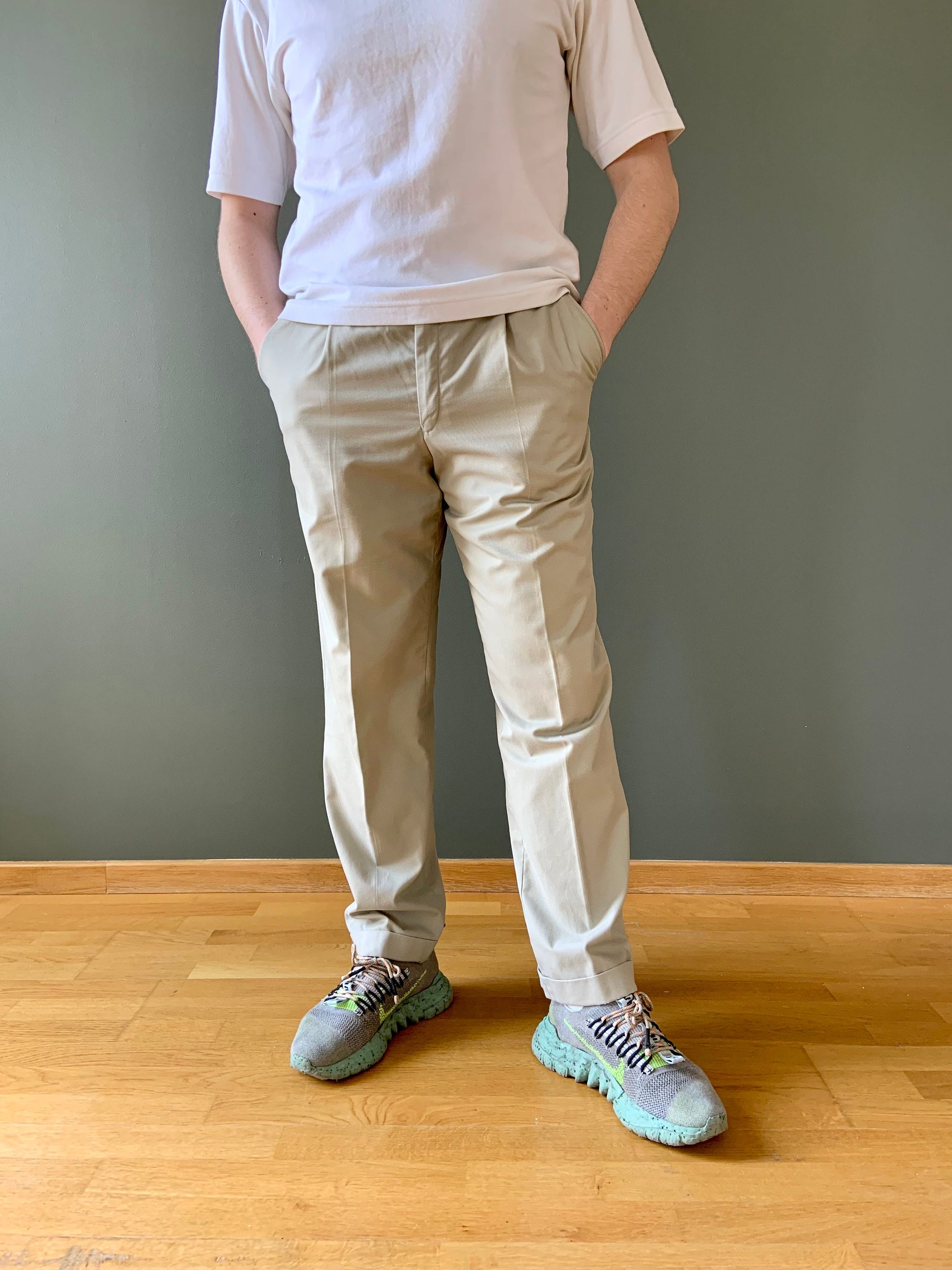 Men vintage trousers in beige