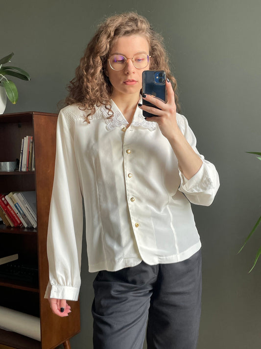 Vintage embroidered women blouse in white