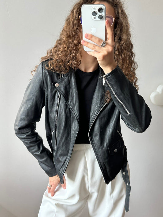 Vintage 90s soft leather biker jacket, motorcycle jacket in black