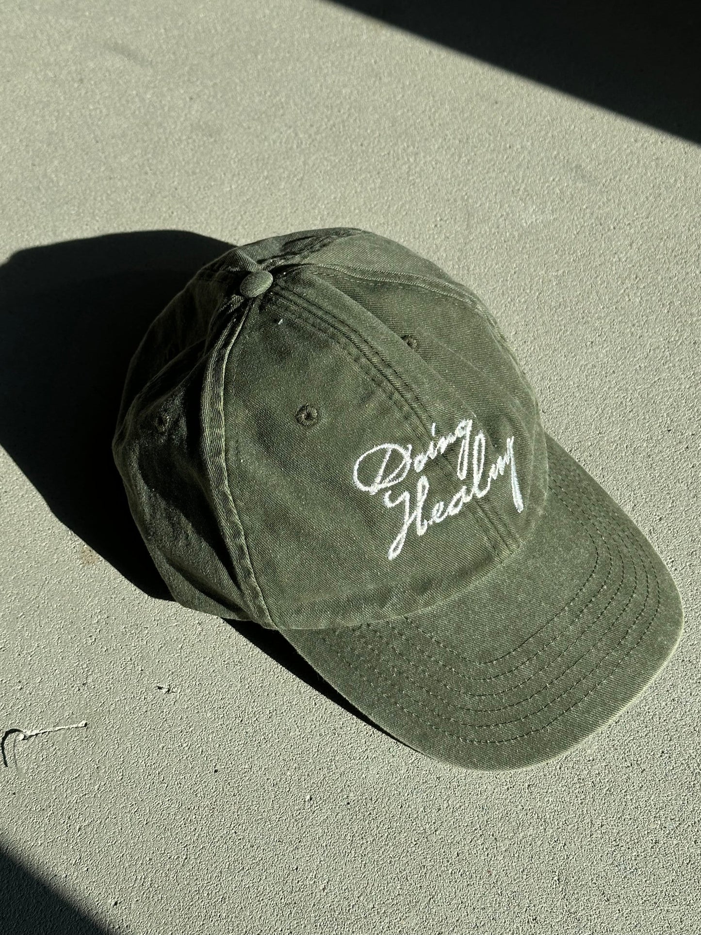 Vintage style low profile embroidered cap in green