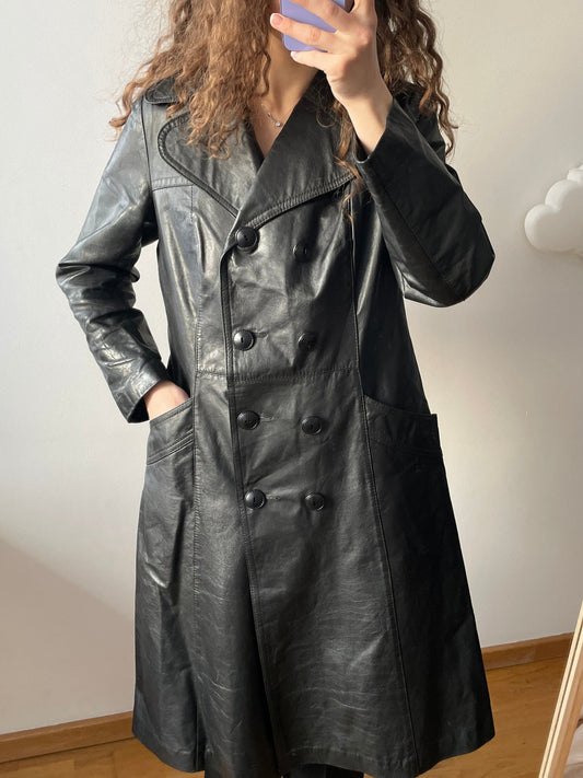 Vintage 90s leather coat in black