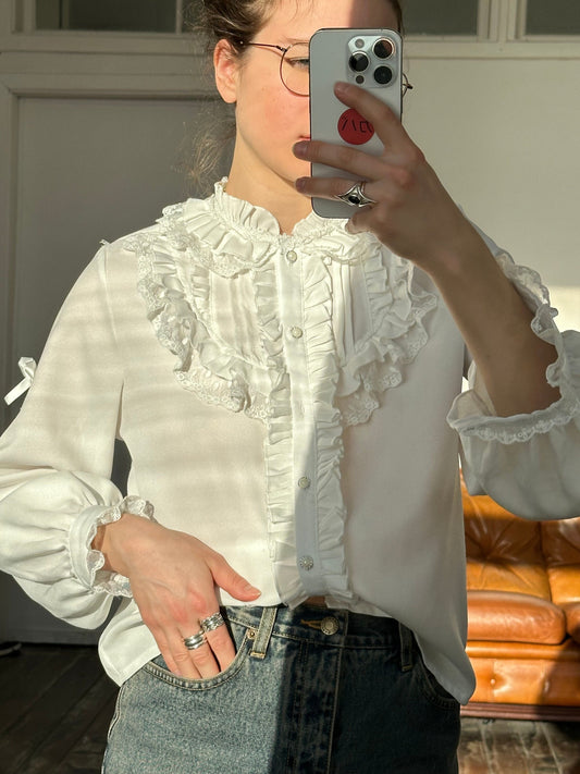 Vintage embroidered women blouse in white