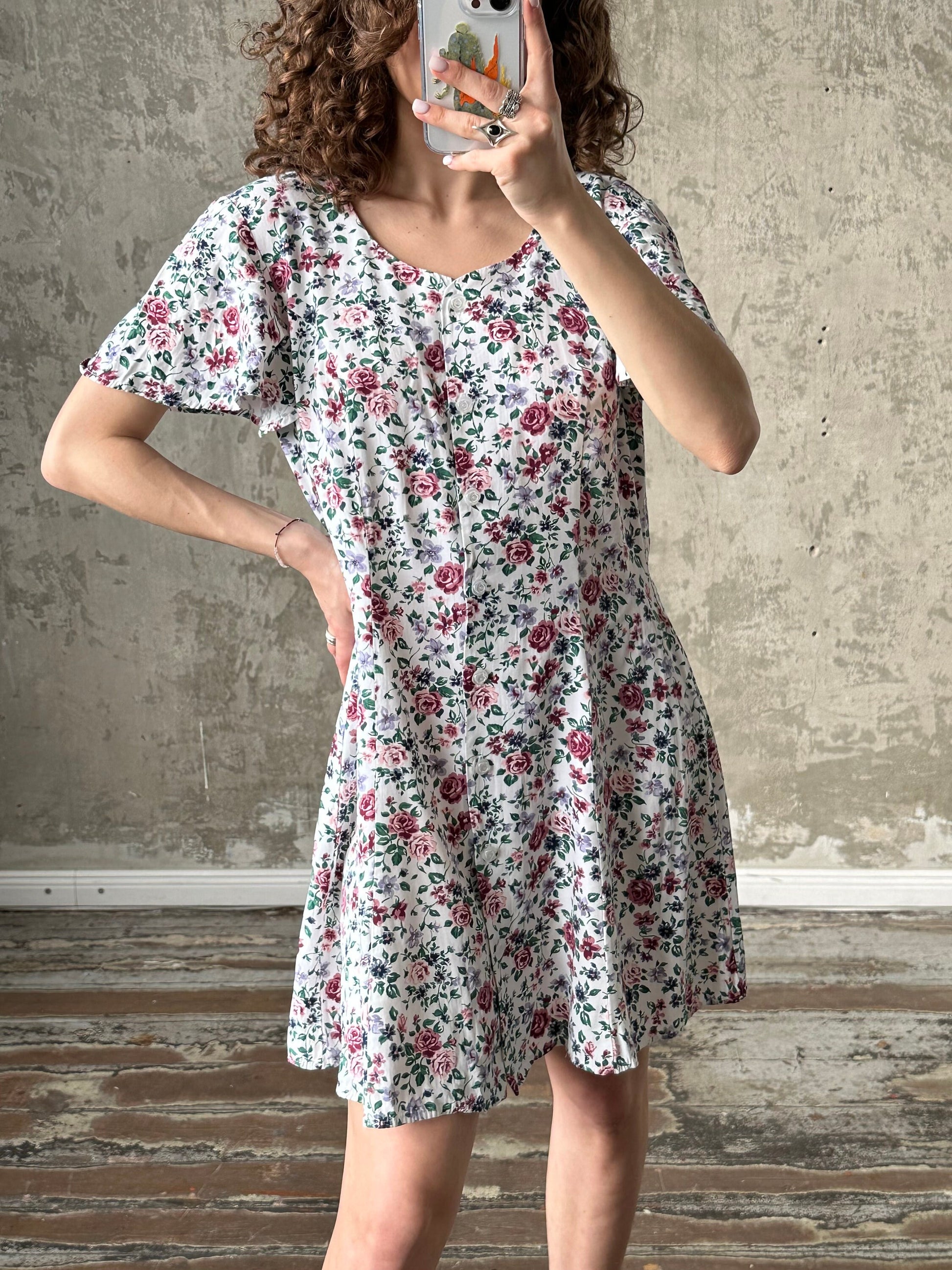 Vintage floral dress in white, mini summer sundress