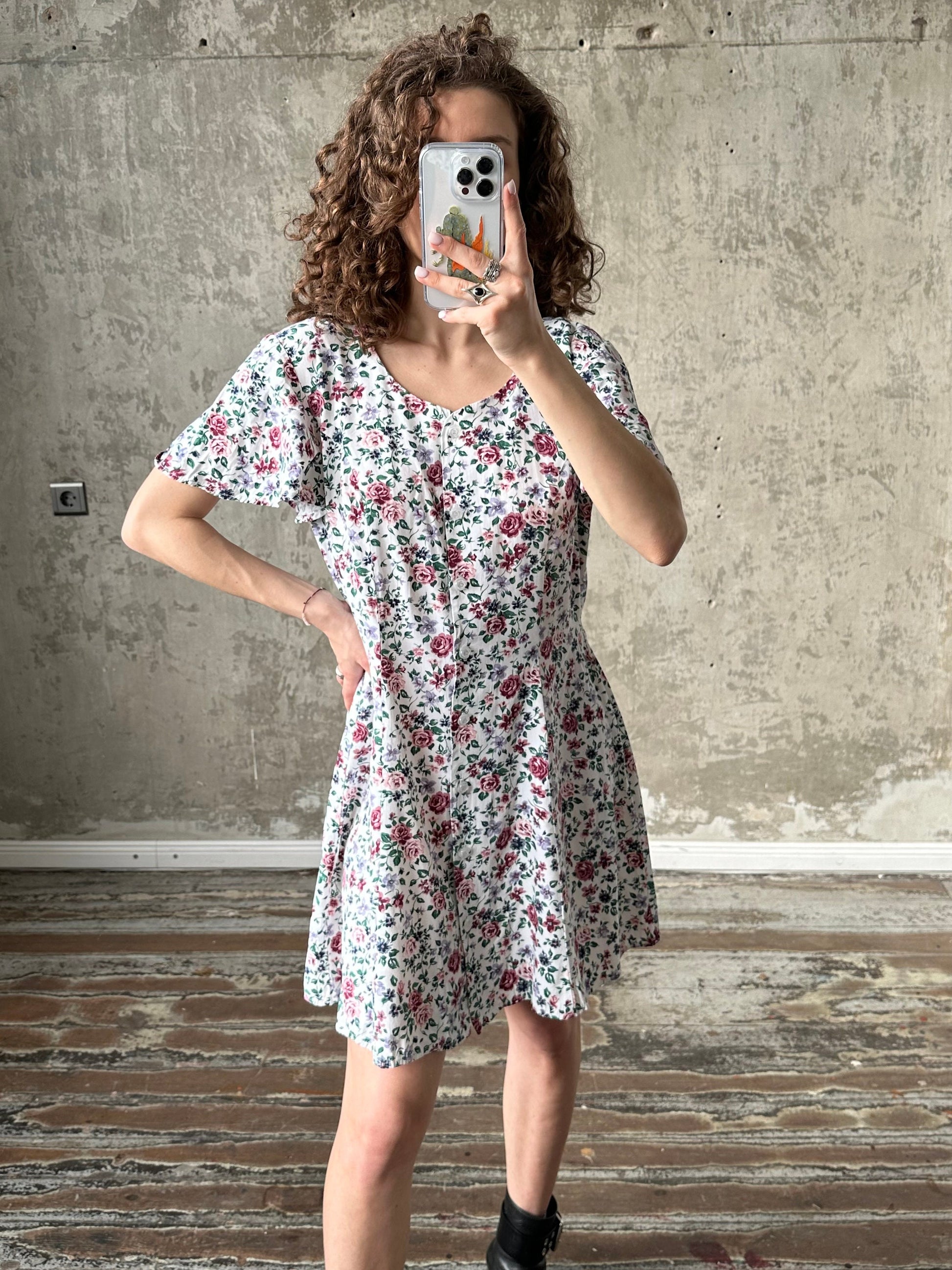 Vintage floral dress in white, mini summer sundress