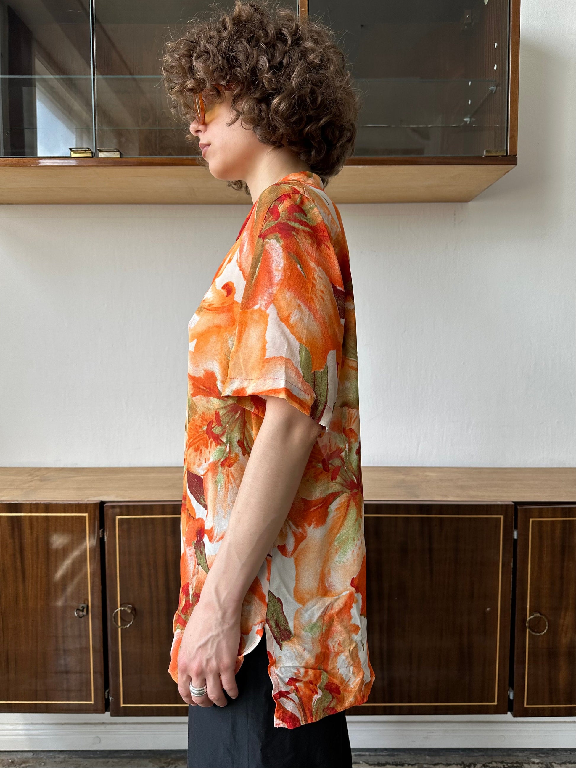 Vintage floral print women's blouse in orange
