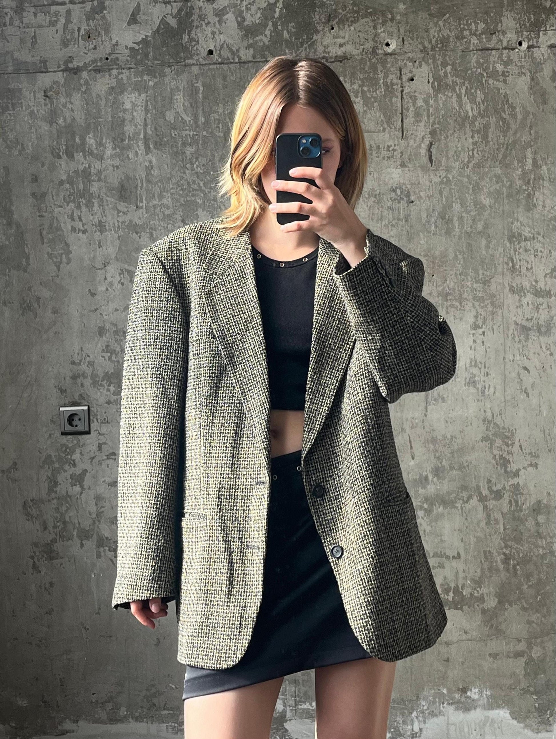 Vintage 90s wool blend tweed blazer in neutral tones