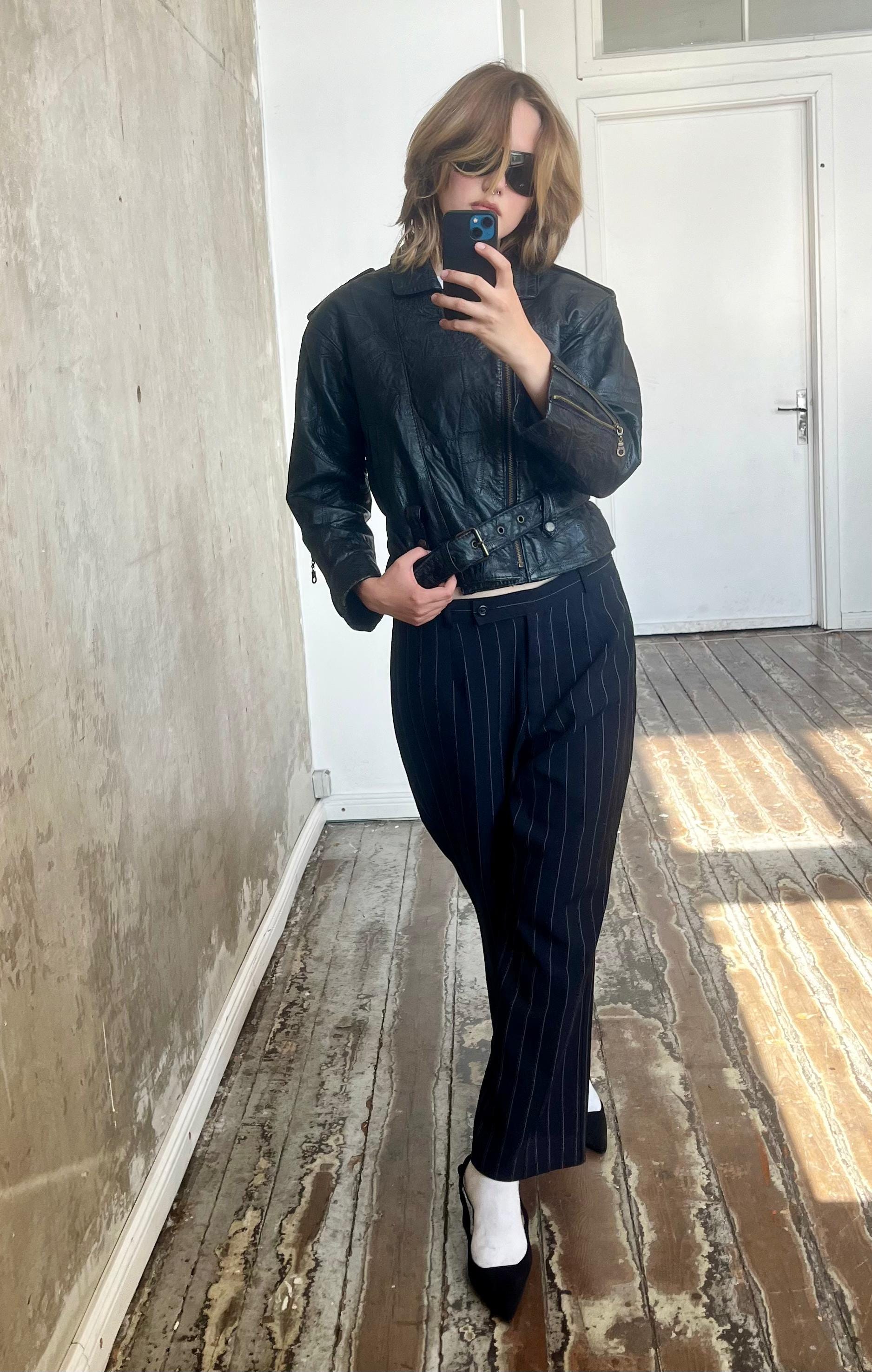 Vintage 80s belted biker leather jacket in black