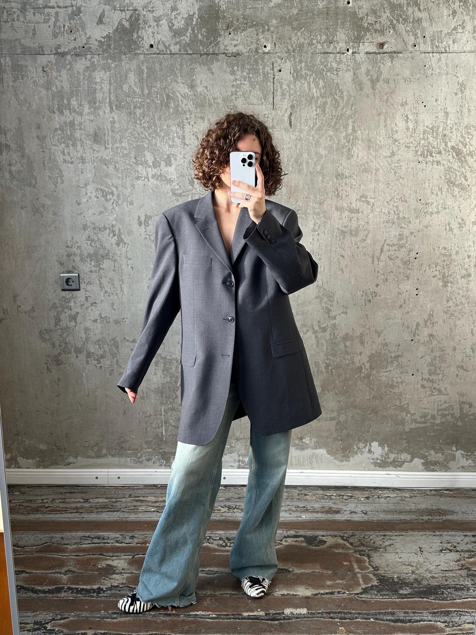 Vintage 90s oversized blazer in grey