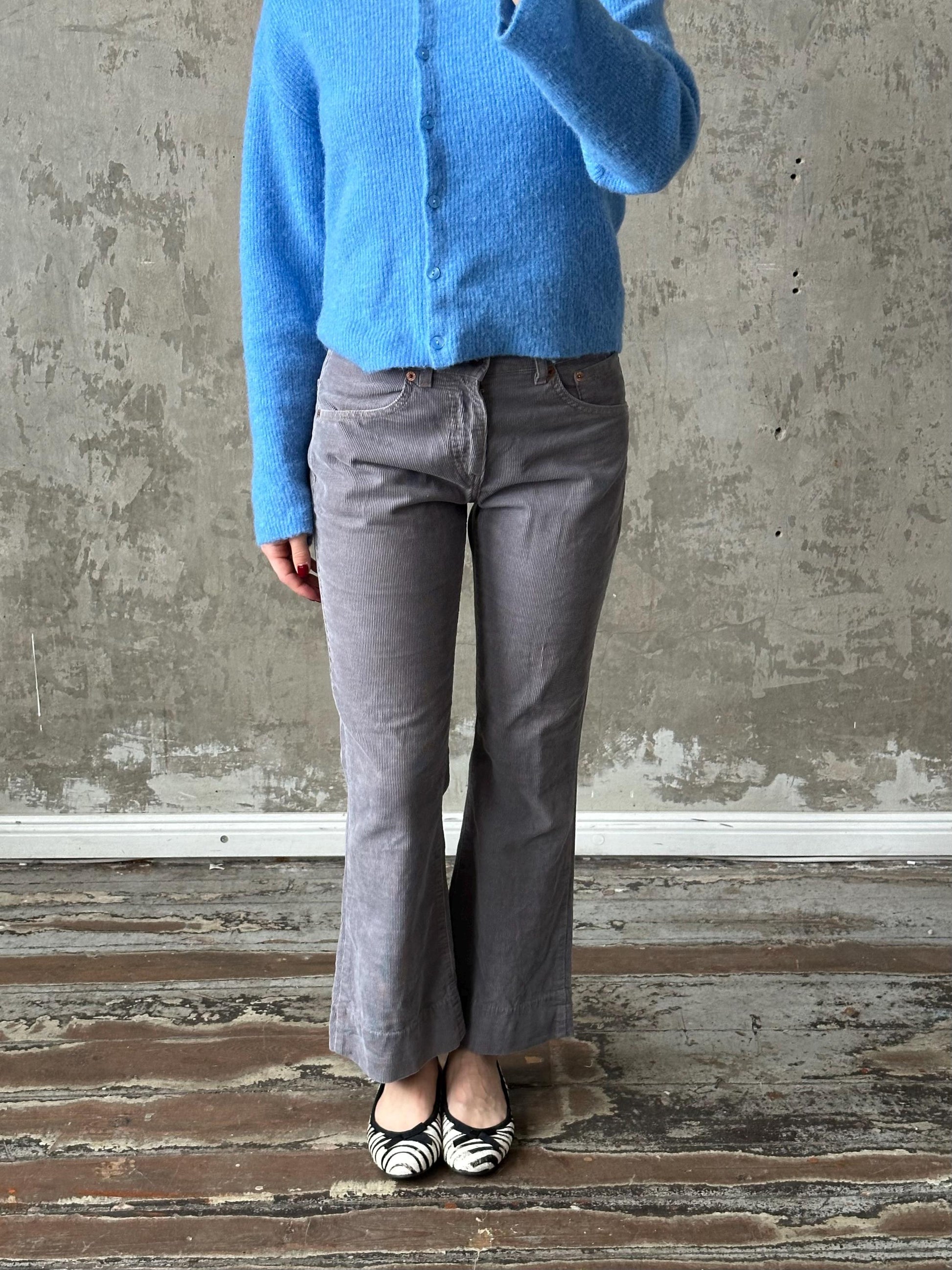 Vintage LEVI’S velvet pants in purple