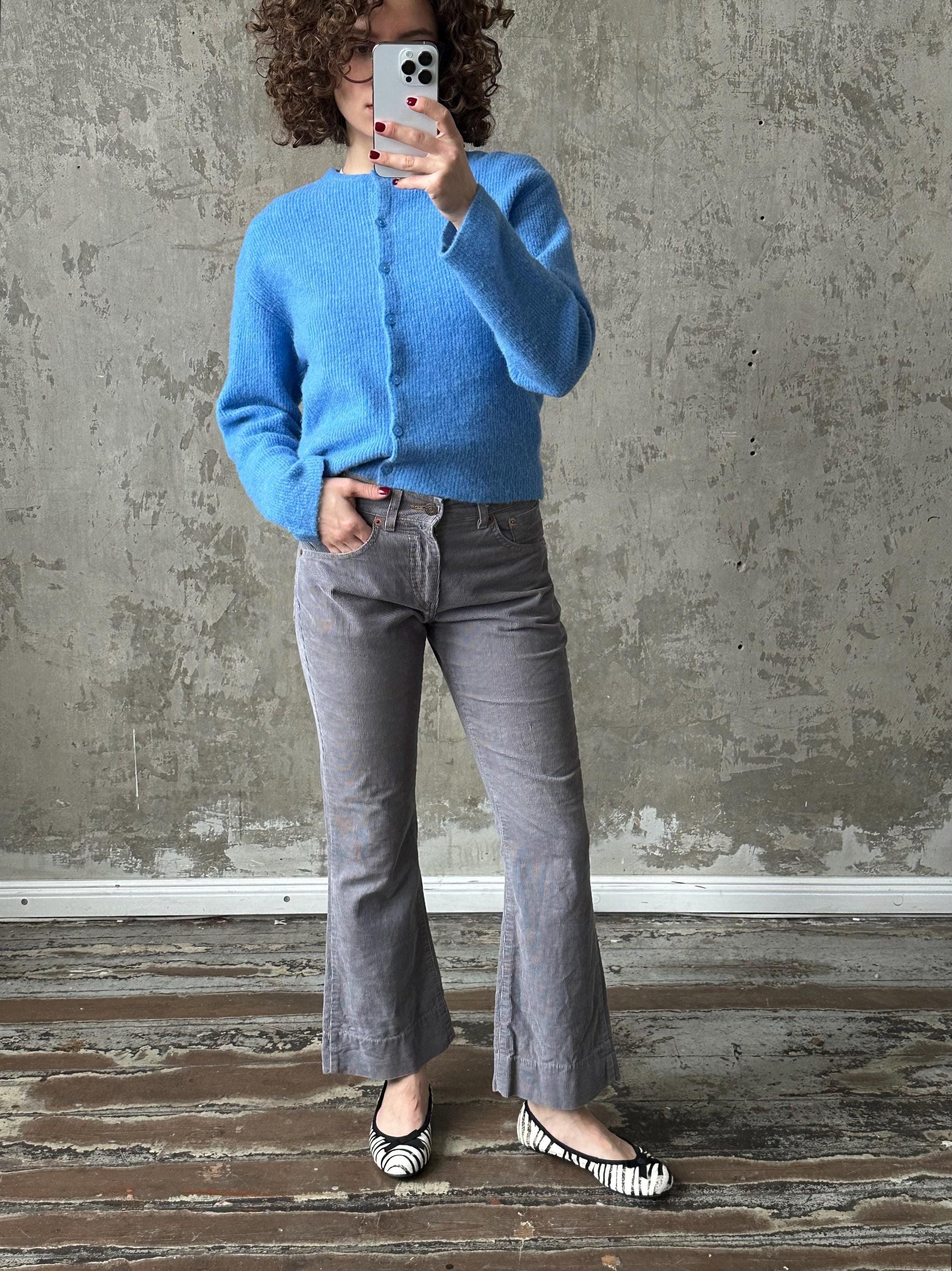 Vintage LEVI’S velvet pants in purple