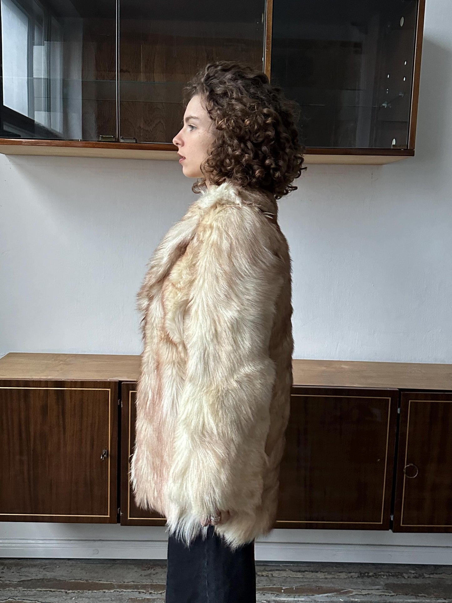 Vintage 1980s oversized fur winter coat in white